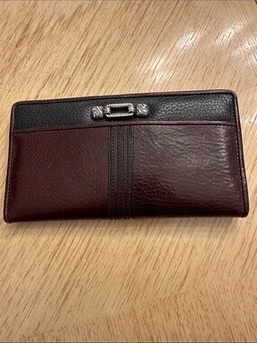 Brighton snap Wallet in Deep Burgundy and Black